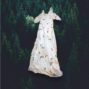 Lulus White Floral Spring Easter Maxi Dress Size Small